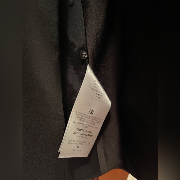 TOM FORD DOUBLE SILK DUCHESSE WAISTCOAT - BRAND NEW - BLACK SIZE 42 - Picture 9 of 9